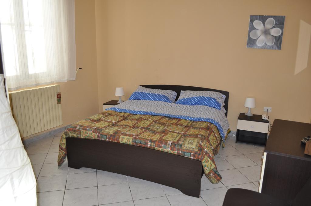 Casa Vacanza L'Aquilone Campi Salentina Bagian luar foto